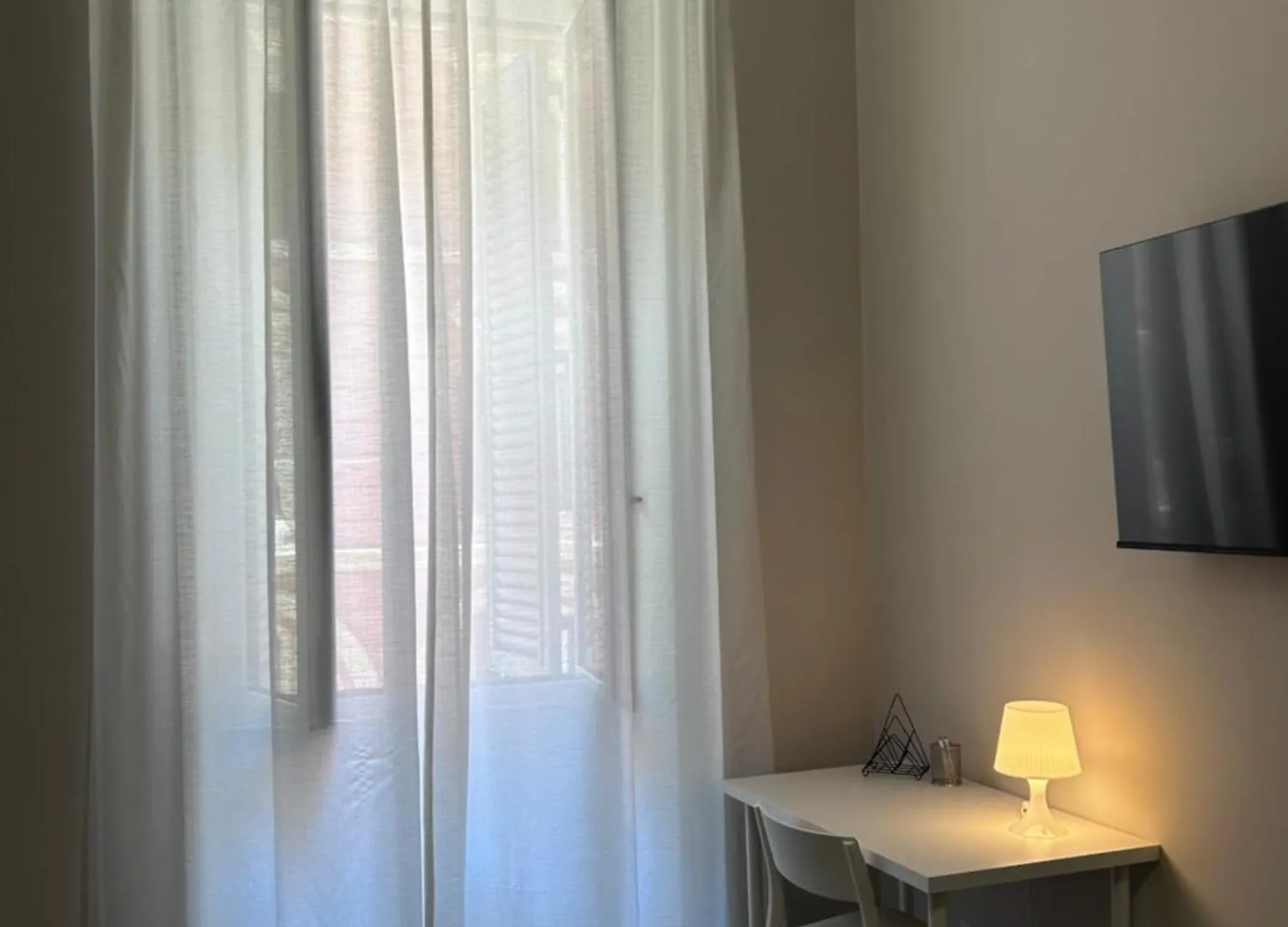La Suite Di Leon Roma 0*,