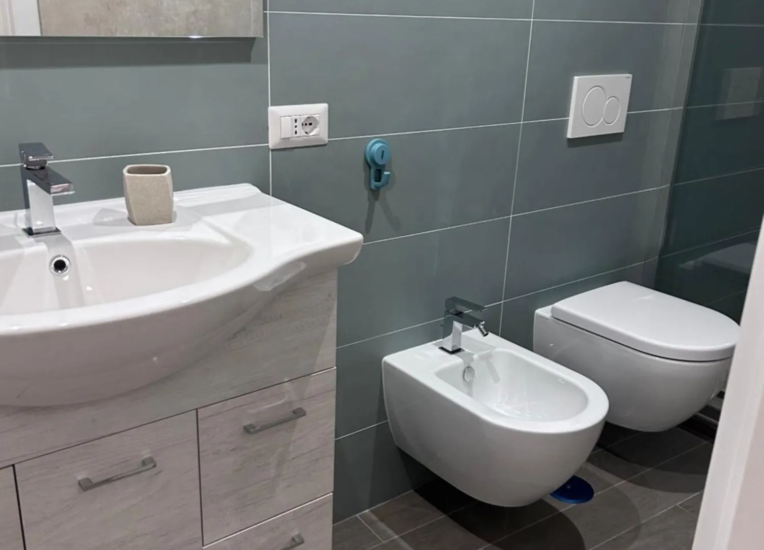La Suite Di Leon Roma 0*,  Italia